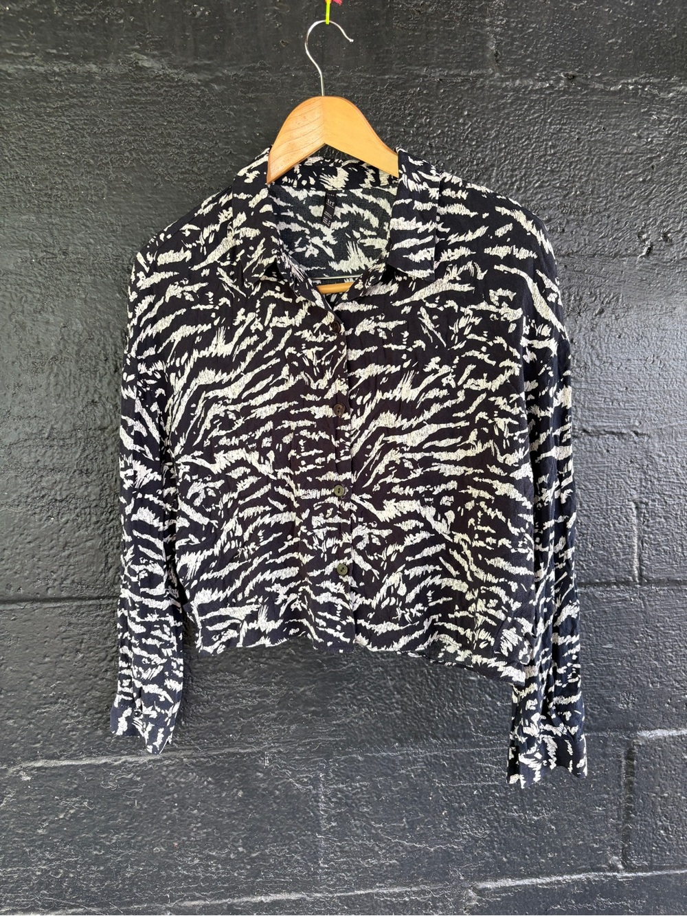 Zara Black & White Abstract Print Button-Up